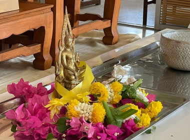 กิจกรรมสรงน้ำพระเพื่อความเป็นสิริมงคล ... พารามิเตอร์รูปภาพ 1