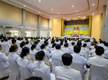 วมพิธีเจริญพระพุทธมนต์และตักบาตรถวายพระราชกุศล ... พารามิเตอร์รูปภาพ 8