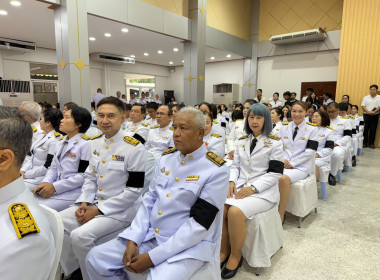 พิษณุโลกประกอบพิธีเจริญพระพุทธมนต์และตักบาตรถวายพระกุศล ... พารามิเตอร์รูปภาพ 9
