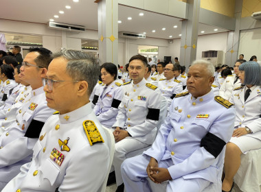 พิษณุโลกประกอบพิธีเจริญพระพุทธมนต์และตักบาตรถวายพระกุศล ... พารามิเตอร์รูปภาพ 11